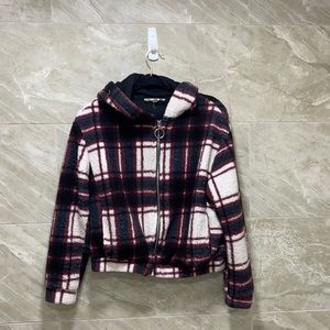 Zip up sweater hooded